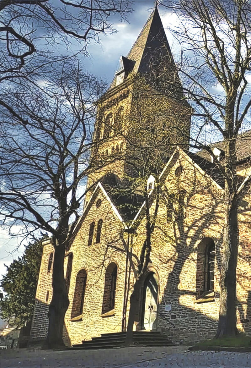 Filmplakat Ev. Stiftskirche: Altes Schauspiel und neue Glocken